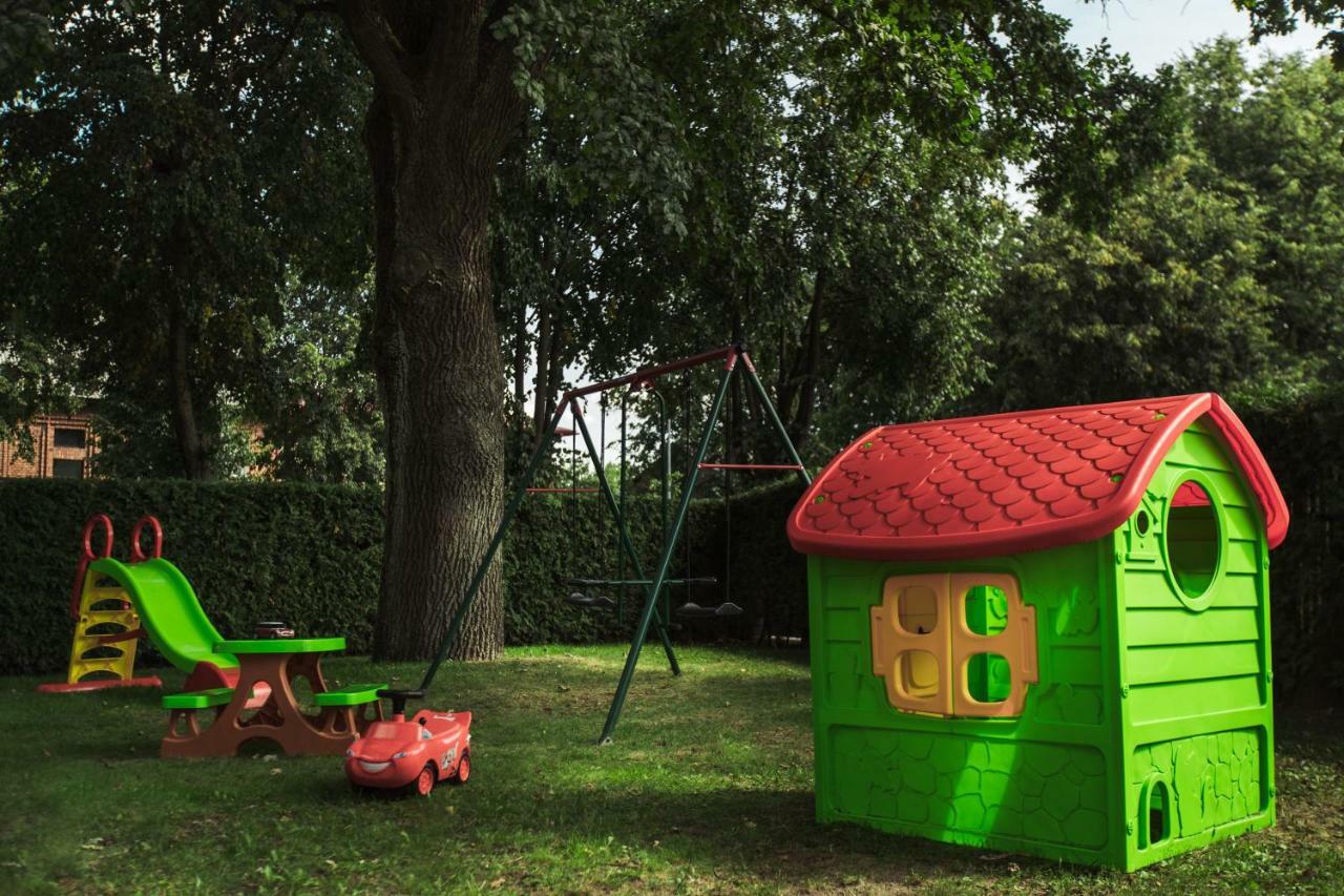 Hof Hotel Garden Kaunas Kültér fotó